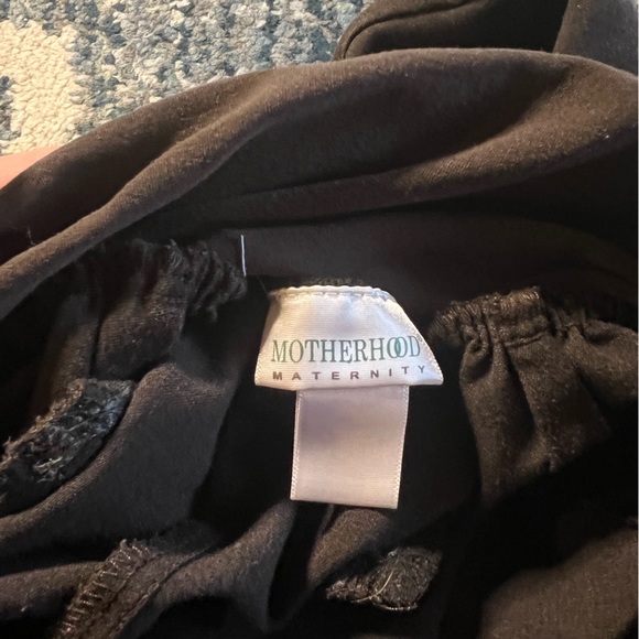 Perfectly broken in brown maternity pants with a ghost tag 💁🏻♀️ - Picture 4 of 4